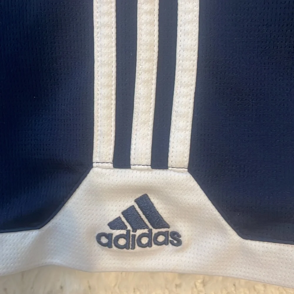 Adidas shorts pockets drawstring navy white stripes athletic top boys size 10 12
